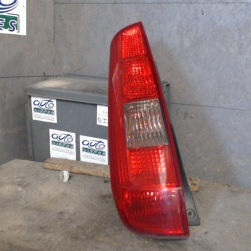Feu arrière gauche Ford FIESTA V 1.3 (2001-2008) 3 portes