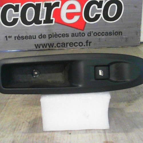 Commande leve-glace porte arrière gauche Citroën C4 II 1.6 hdi 115 (2012)