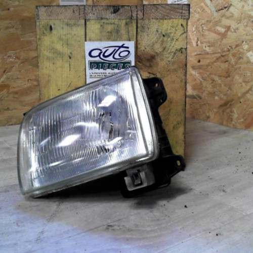 Phare gauche NISSAN D22-NP300  PICK UP D22 DOUBLE CABINE