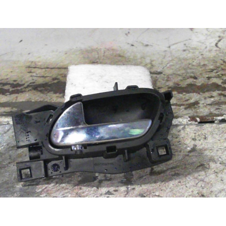 Poignee int porte avg Citroën C4 I 2.0 hdi (2004-2011)