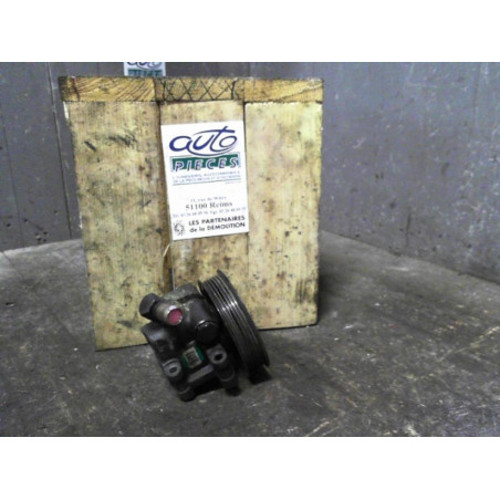 Pompe direction assistee Ford FOCUS I A trois volumes 1.8 turbo di - tddi (1999-2004)