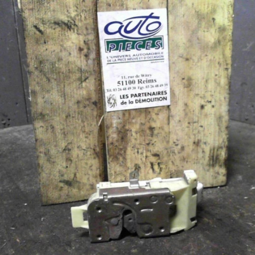 Serrure porte ard Ford FOCUS I A trois volumes 1.8 turbo di - tddi (1999-2004)