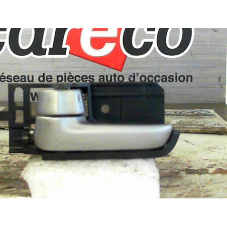 Poignee int porte avg Suzuki SWIFT III 1.3 (2005)