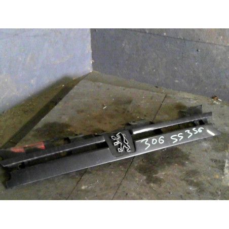 Calandre Peugeot 306 3-5 portes 1.9 dt (1993-2001)