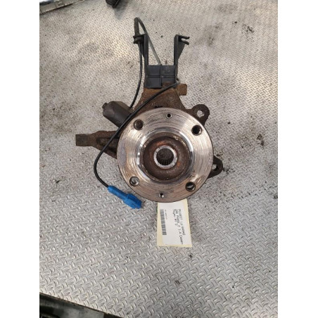 Moyeu avd Peugeot 206 3-5 portes 1.4 i (1998-2012) 3 portes