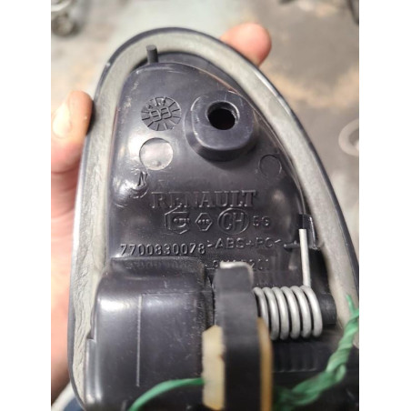 Poignee int porte avg Renault MEGANE I 1.6 16v (ba04, ba0b, ba11, ba1j, ba16, ba19, ba1k, ba1v,... (1999-2002)