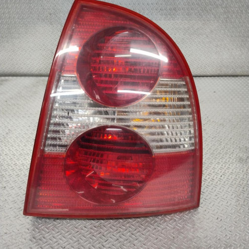 Feu arrière droit Vw PASSAT B5.5 1.9 tdi (2000-2005)