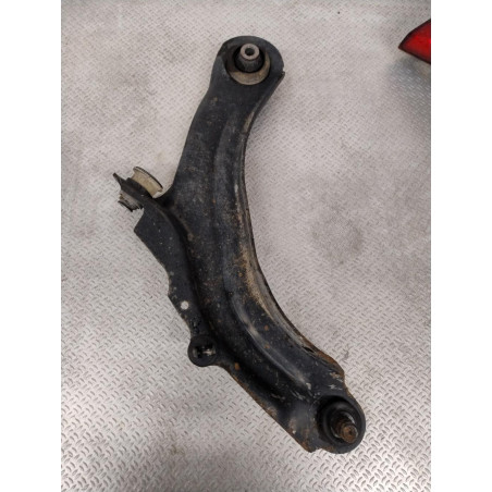 Triangle inf avg Renault MEGANE II 1.5 dci (2005-2008)