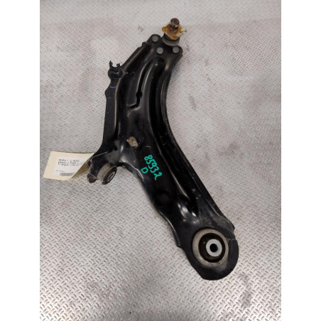 Triangle inf avd Renault KANGOO Express 1.5 dci 95 (2019)
