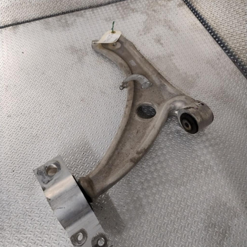 Triangle inf avg Vw PASSAT B6 Variant 3.2 fsi 4motion (2005-2010)