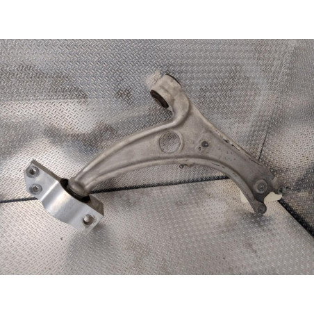 Triangle inf avg Vw PASSAT B6 Variant 3.2 fsi 4motion (2005-2010)