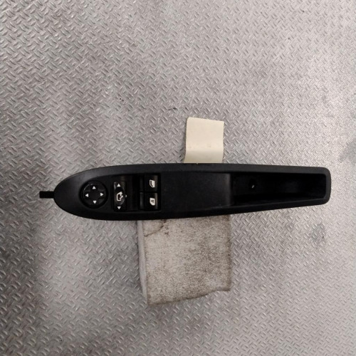 Commande lève-glace porte avant gauche Citroën DS3 1.6 vti 120 (2010-2015)