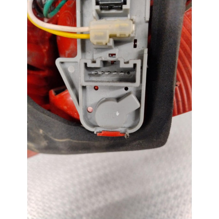 Feu arrière gauche Toyota YARIS 1.3 vvt-i (2005-2010)
