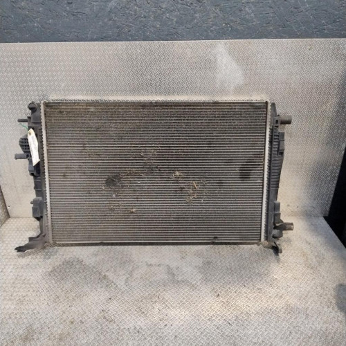 Radiateur Renault SCÉNIC III 1.9 dci (2009)