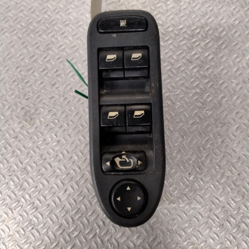 Commande lève-glace porte avant gauche Citroën C3 III Van Bluehdi 100 (2019)