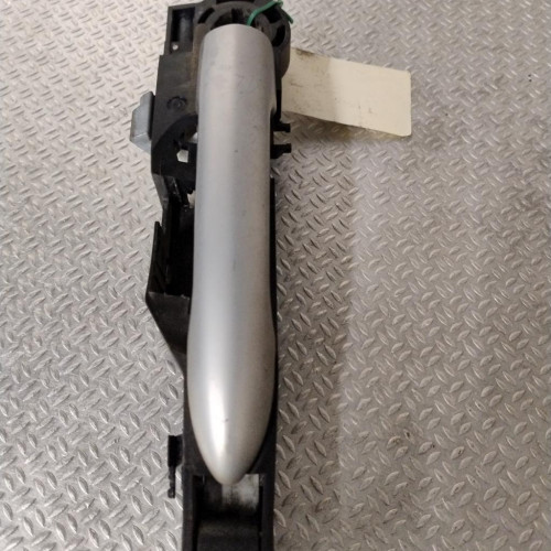Poignee ext porte avd Renault CLIO III 1.2 16v (2007-2014)