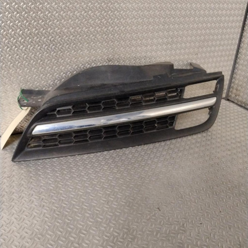 Grille pare-choc av Nissan MICRA III 1.2 16v (2003-2010)