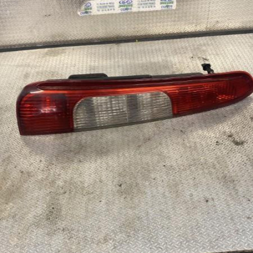 Feu arrière gauche Ford FOCUS C-MAX 1.8 tdci (2005-2007) 5 portes