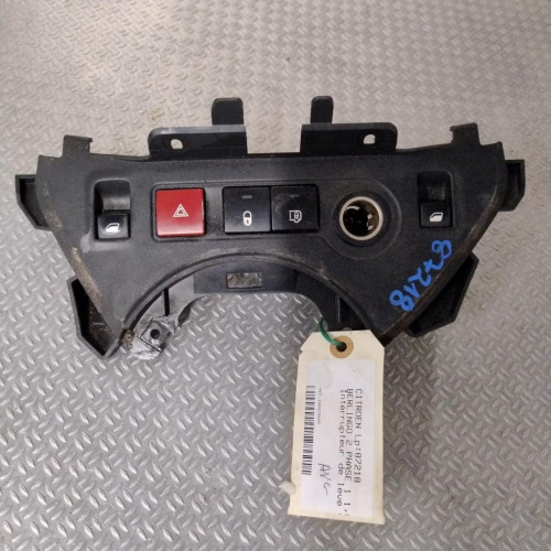 Commande lève-glace porte avant gauche Citroën BERLINGO Camionnette-Monospace 1.6 hdi 75 (2008) 3 portes