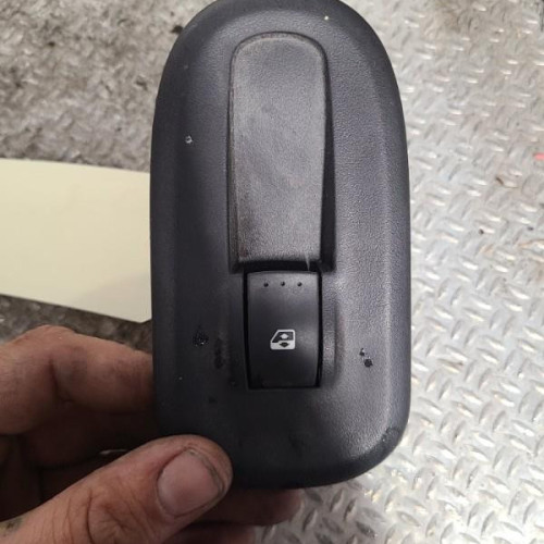 Commande lève-glace porte avant droite Renault MASTER III Camion plate-forme-Châssis 2.3 dci 125 fwd (ev0c, ev0d, ev0j, hv0c, hv