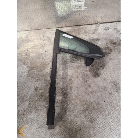 Glace fixe porte av d Peugeot 208 I 1.5 bluehdi 100 (2018)