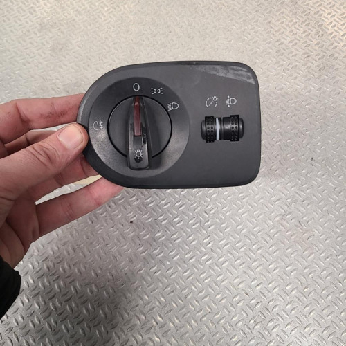 Interrupteur commande de phares Seat IBIZA IV 1.2 tdi (2010-2015)