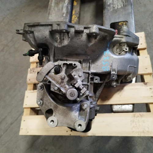 Boîte à vitesse mecanique Opel CORSA E 1.4 (2014)