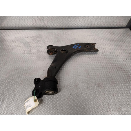 Triangle inf avg Ford FOCUS II 1.8 tdci (2005-2012)