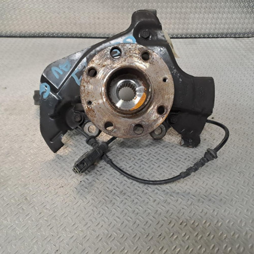 Pivot avg Opel CORSA E 1.4 (2014)