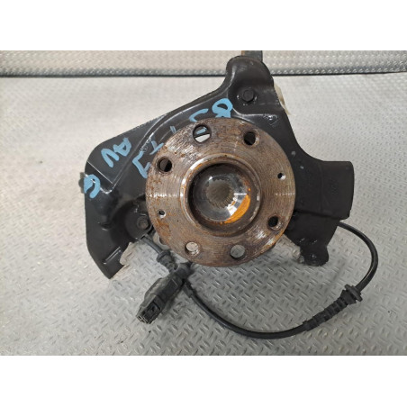 Pivot avg Opel CORSA E 1.4 (2014)