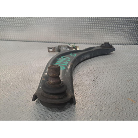 Triangle inf avg Nissan QASHQAI - QASHQAI 2 I 2.0 (2007-2013)