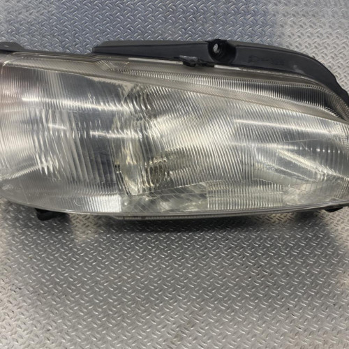 Phare droit Peugeot 106 II 1.1 i (1996-2004)