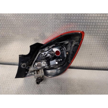 Feu arrière gauche Opel CORSA E 1.4 (2014)