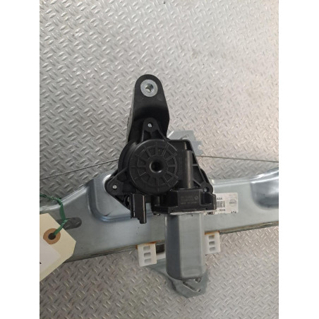 Mecanisme leve-glace arrière droit Nissan QASHQAI II SUV 1.6 dci (2013)