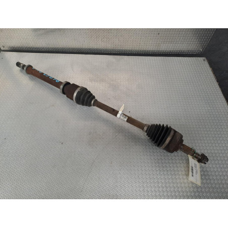 Transmission avant droite Renault MEGANE III 3-5 portes 1.5 dci (2008-2015) 5 portes