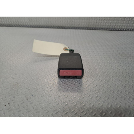 Ancrage ceinture centrale avant RENAULT MASTER 3  MASTER 3 PHASE 2