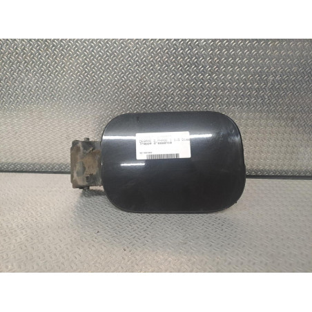 Volet de trappe carburant Renault MEGANE II A trois volumes 1.5 dci (2004-2010)