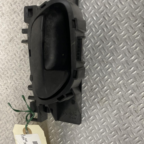 Poignee int porte avd Citroën JUMPY Camionnette 1.5 bluehdi 120 (2018)