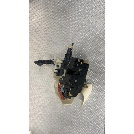 Serrure porte arg Vw JETTA III 1.9 tdi (2005-2010)