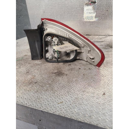 Feu arrière gauche Ford MONDEO IV A trois volumes 1.8 tdci (2007-2015)