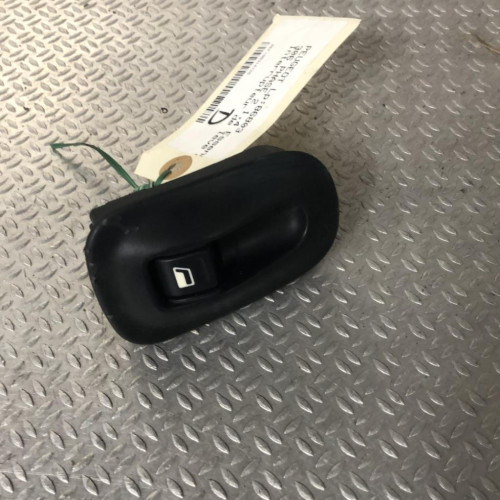 Commande lève-glace porte avant droite Peugeot 306 3-5 portes 1.4 (1993-2001) 5 portes
