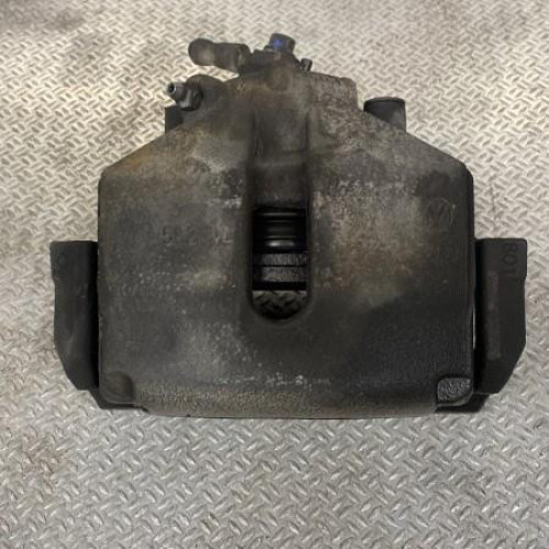 Etrier de frein avant droit Audi A3 Sportback 2.0 tdi 16v (2004-2013) 5 portes