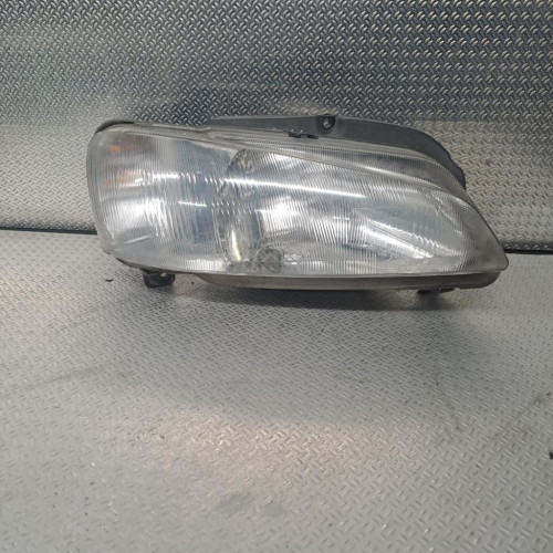 Phare droit Peugeot 106 II 1.4 i (1996-2004)