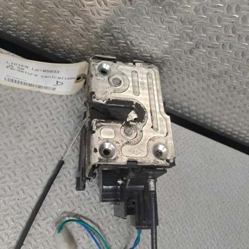 Serrure porte avd LIGIER JS 50  JS 50